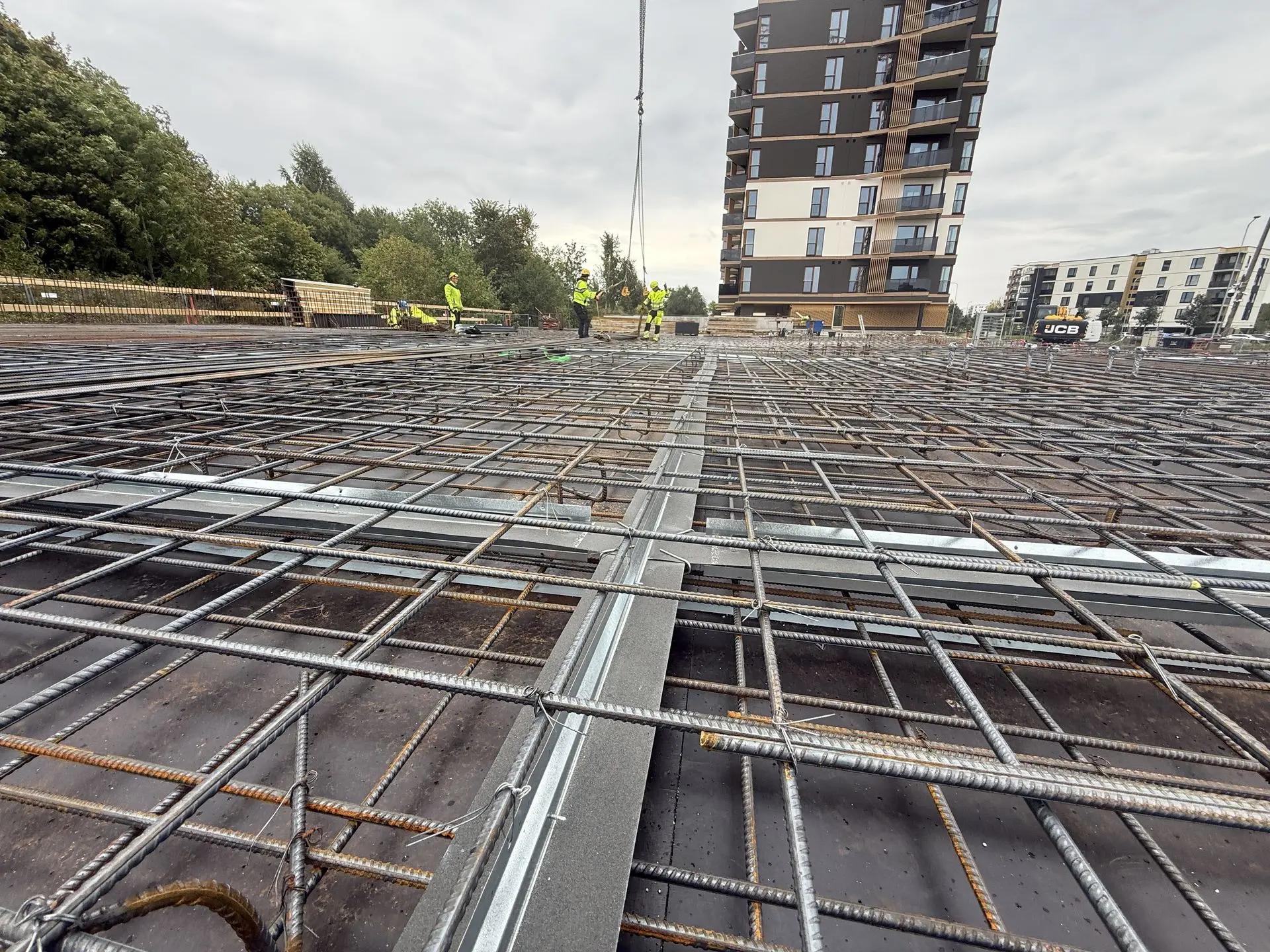 Merko Lahekalda quarter. Waterproofing of the semi-open parking deck roof slab/intermediate ceilings using the Primostar® Crack Control System.