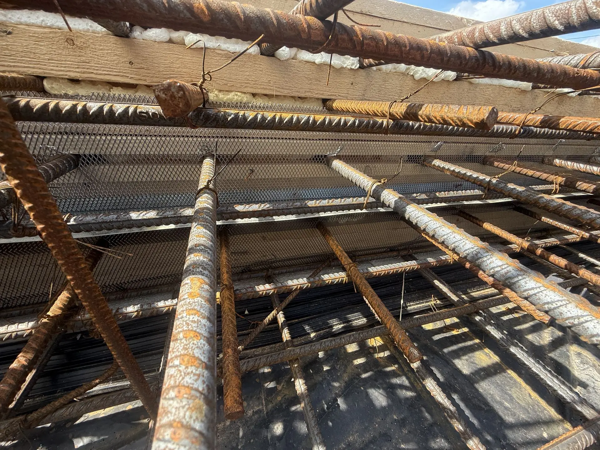At the Viljandi spa construction site: continuation joint profiles (WPM Formwork Waterstop) before concrete casting.