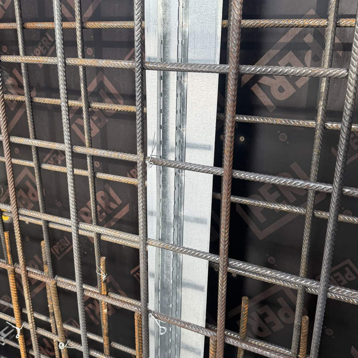 Papli 8, Pärnu, Primostar Crack Control System 