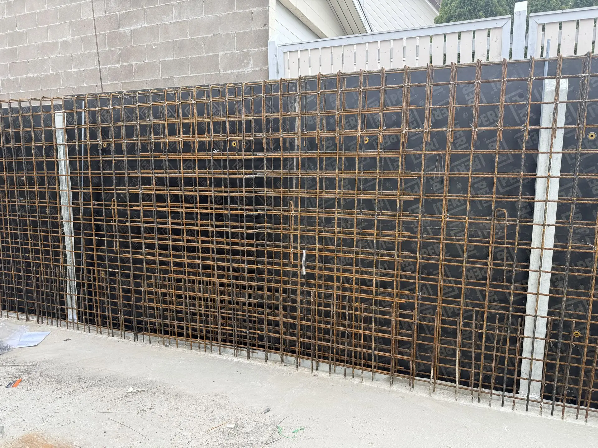 Primostar® Crack Control System in wall construction before concrete pouring. Pärnu, Papli 8, Estonia.