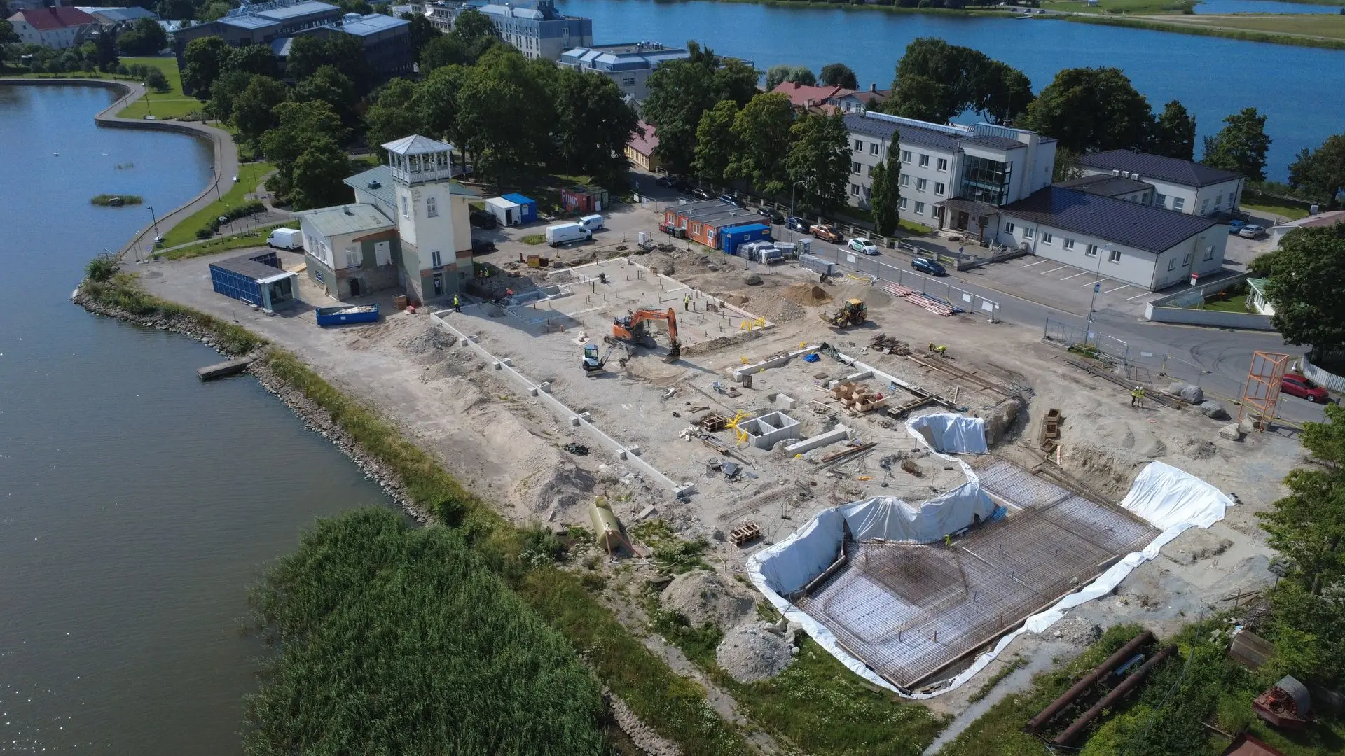 Construction of the Haapsalu Hotel & SPA has begun on the seafront, in the harbour area of Haapsalu. The project will bring a new seaside hotel and spa to the city.  Main contractor: Fund Ehitus Concrete contractor: HC Betoon