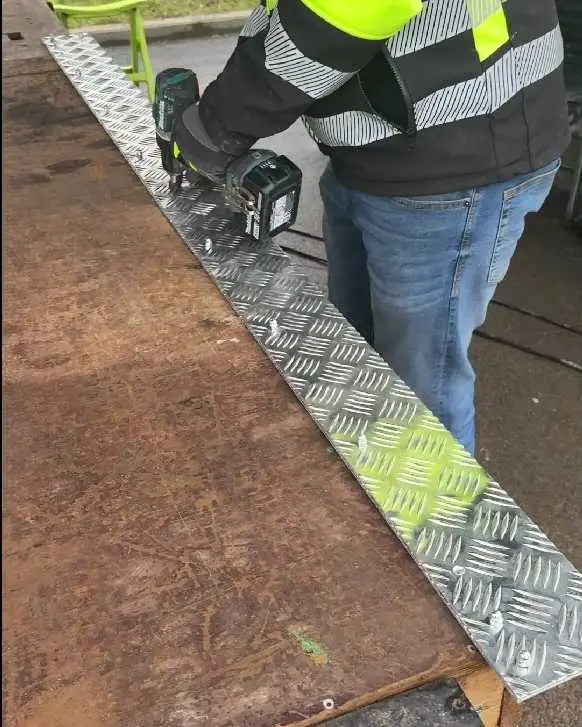 WPM Crack Inducing Waterstop locītājs